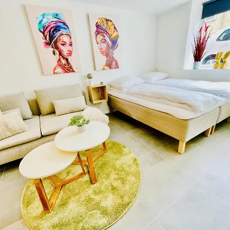 Апартаменты Aday - Charming Close To The Football Stadium *