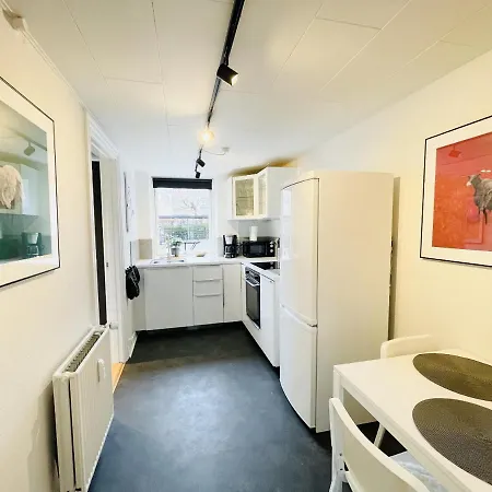 Апартаменты Aday - Charming Close To The Football Stadium *